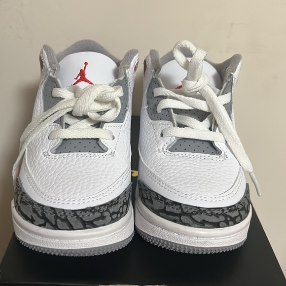 Jordan 3 toddler size 8 - Picture 2 of 5